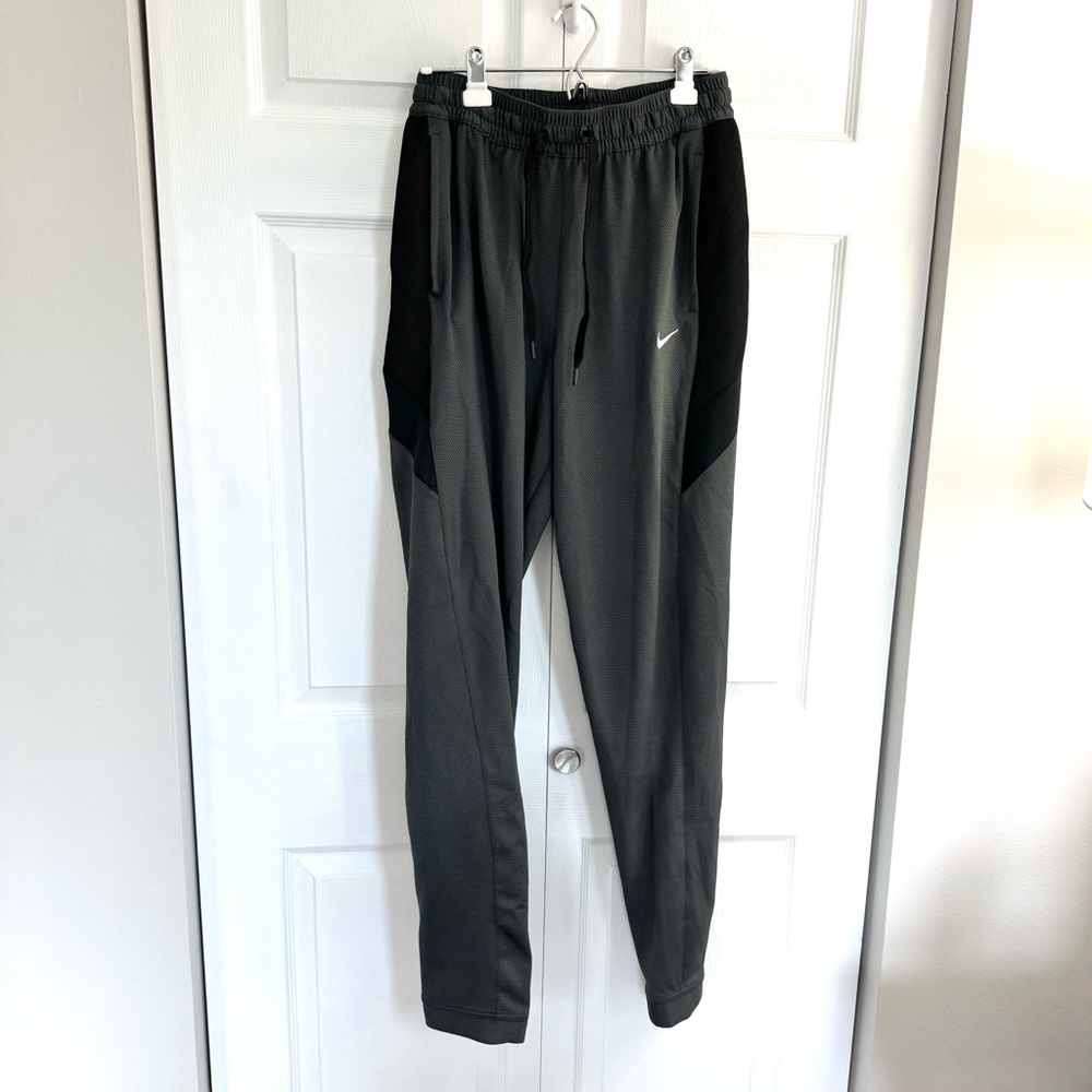 Nike Tall Men’s Basketball Pant NWT, Size M-TALL